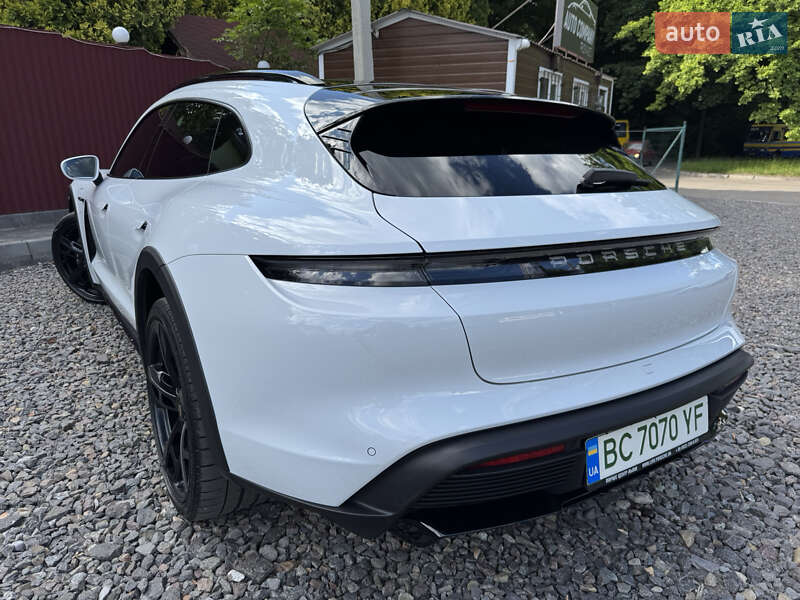 Седан Porsche Taycan 2021 в Трускавце