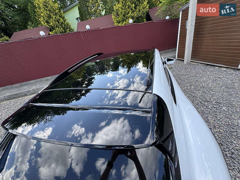 Седан Porsche Taycan 2021 в Трускавце