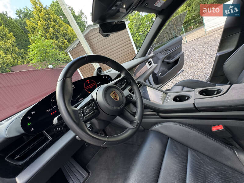 Седан Porsche Taycan 2021 в Трускавце