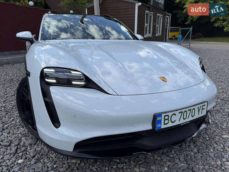 Седан Porsche Taycan 2021 в Трускавце