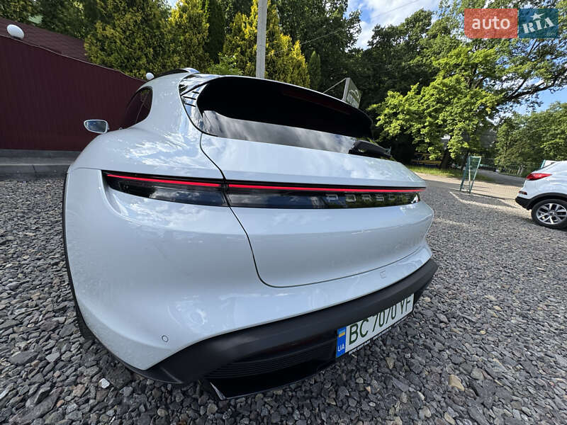 Седан Porsche Taycan 2021 в Трускавце