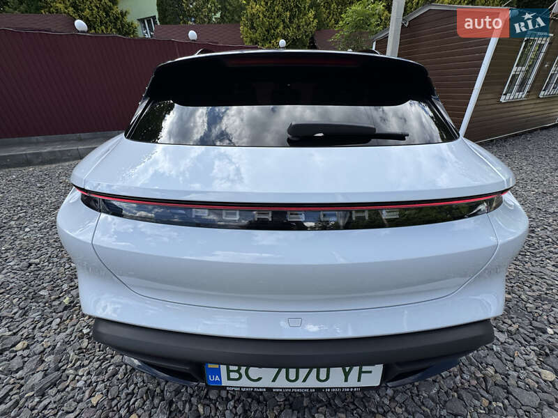 Седан Porsche Taycan 2021 в Трускавце