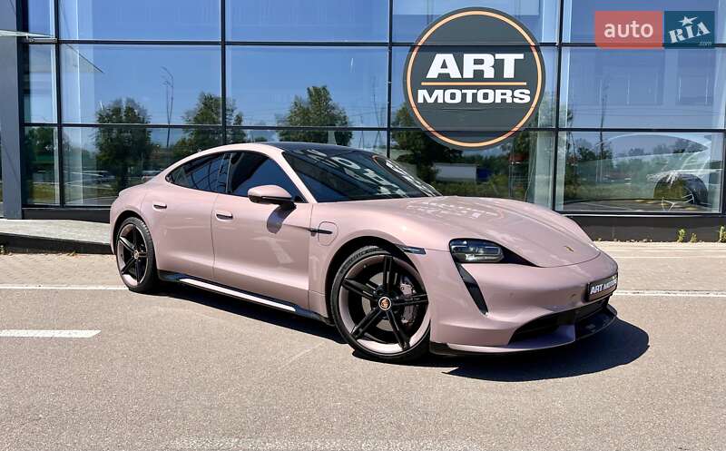 Седан Porsche Taycan 2020 в Киеве
