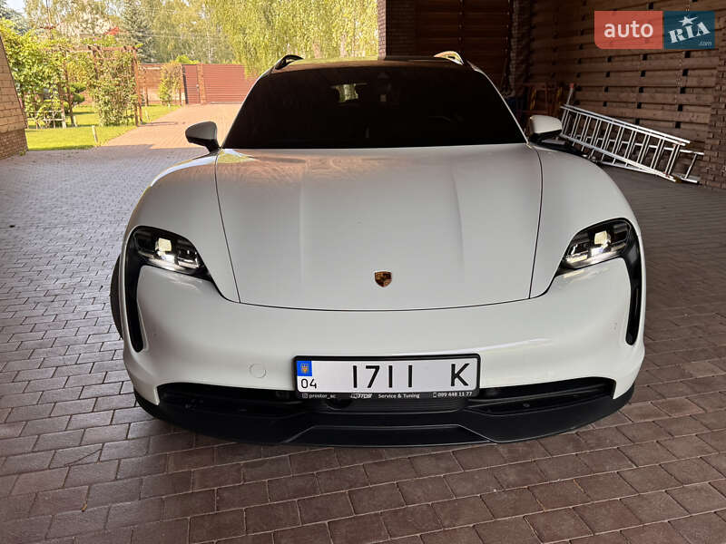 Седан Porsche Taycan 2023 в Дніпрі