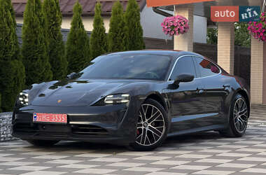 Седан Porsche Taycan 2020 в 