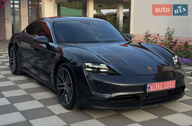 Седан Porsche Taycan 2020 в 