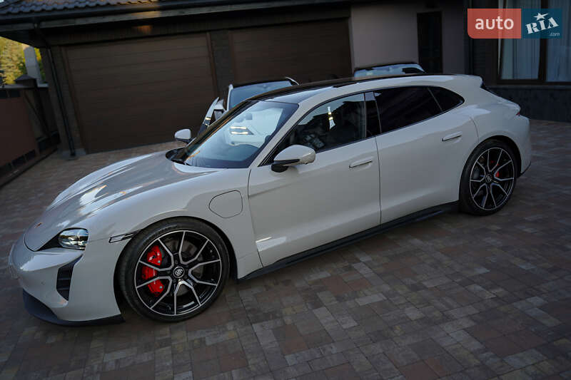 Седан Porsche Taycan 2022 в Києві