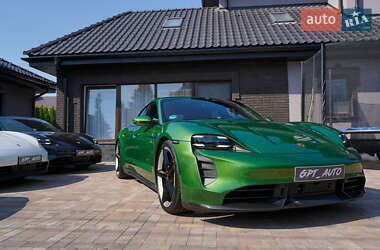 Седан Porsche Taycan 2022 в Киеве
