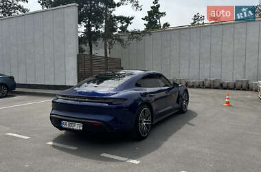 Седан Porsche Taycan 2022 в 
