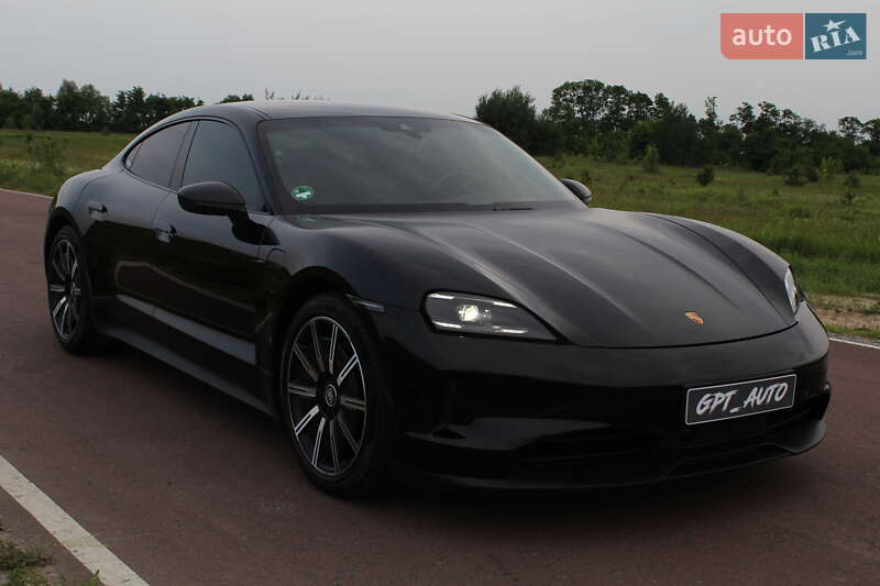 Седан Porsche Taycan 2025 в Києві