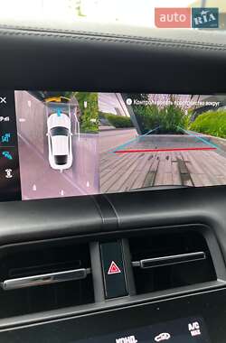 Седан Porsche Taycan 2022 в 