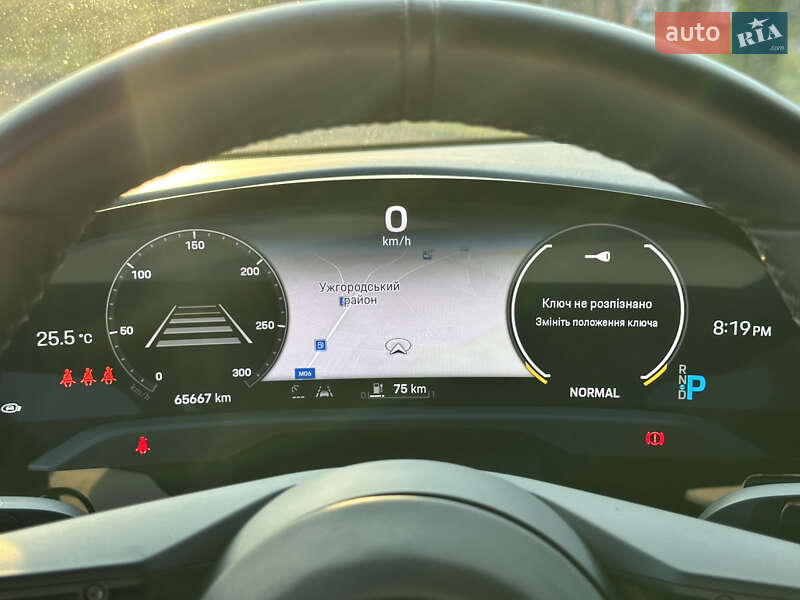 Седан Porsche Taycan 2020 в Львове