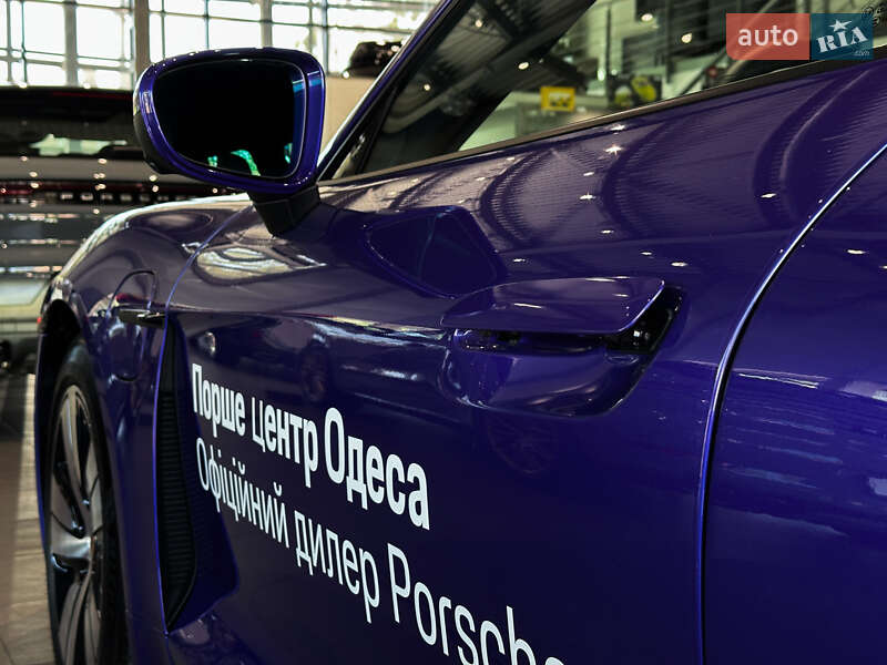 Седан Porsche Taycan 2025 в Одессе