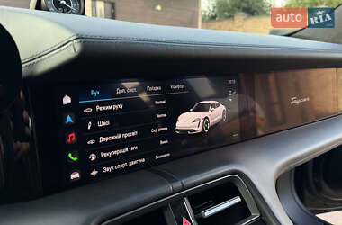Седан Porsche Taycan 2020 в 