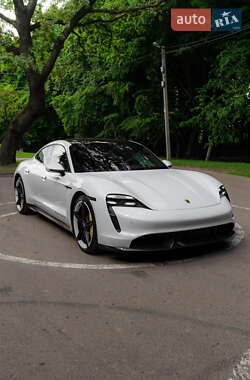 Седан Porsche Taycan 2020 в Львові