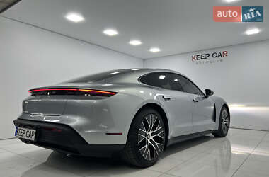 Седан Porsche Taycan 2023 в 
