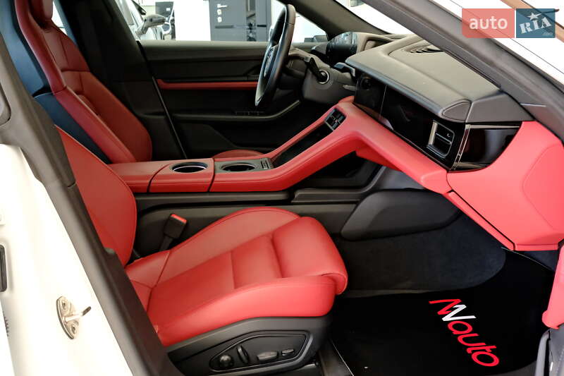 Седан Porsche Taycan 2022 в Одессе