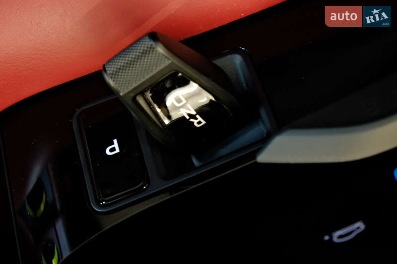 Седан Porsche Taycan 2022 в Одессе