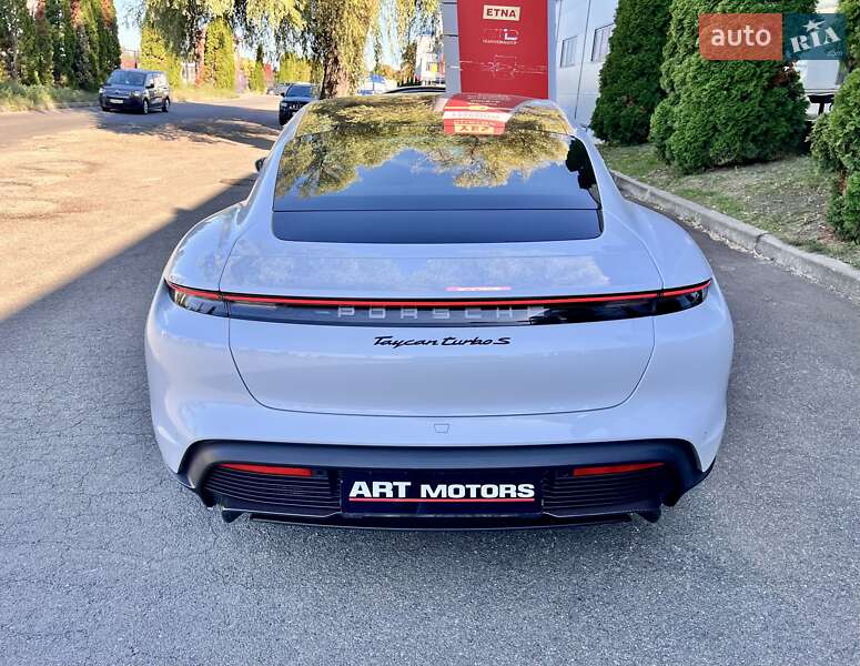 Седан Porsche Taycan 2020 в Киеве фото 11 Седан Porsche Taycan 2020 в Киеве