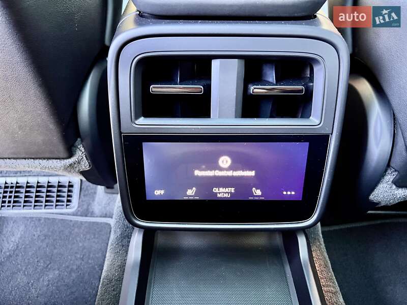 Седан Porsche Taycan 2020 в Киеве фото 33 Седан Porsche Taycan 2020 в Киеве