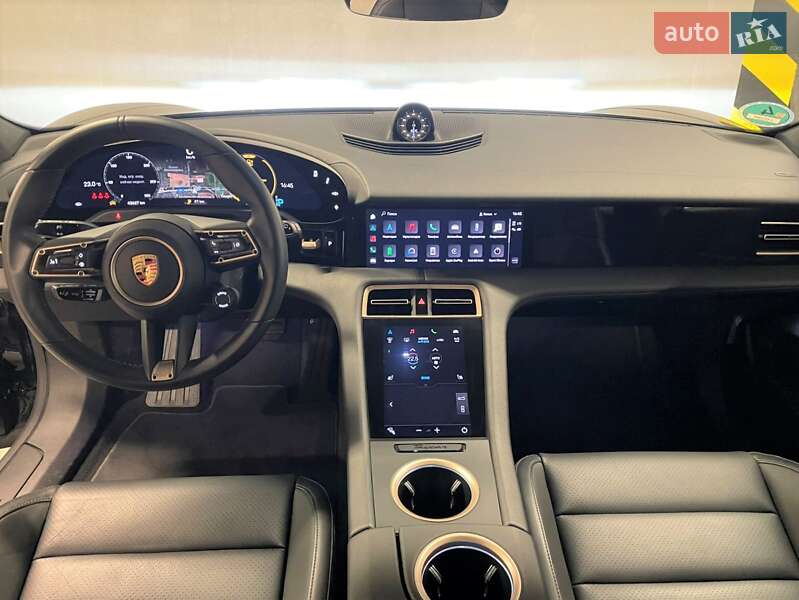 Седан Porsche Taycan 2023 в Киеве