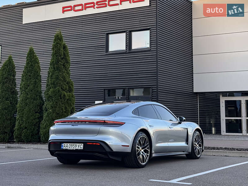 Седан Porsche Taycan 2021 в Киеве фото 11 Седан Porsche Taycan 2021 в Киеве