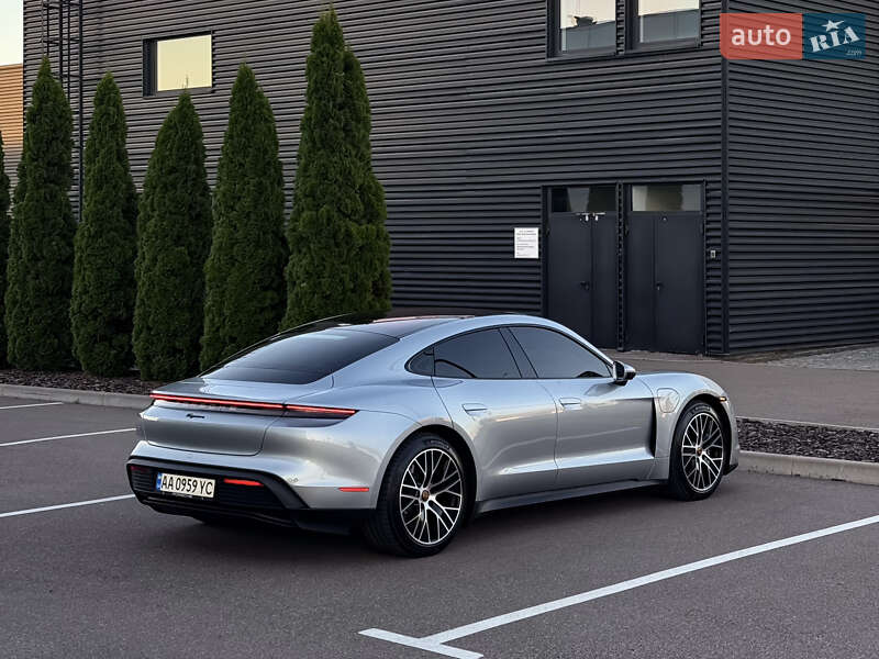 Седан Porsche Taycan 2021 в Киеве фото 12 Седан Porsche Taycan 2021 в Киеве