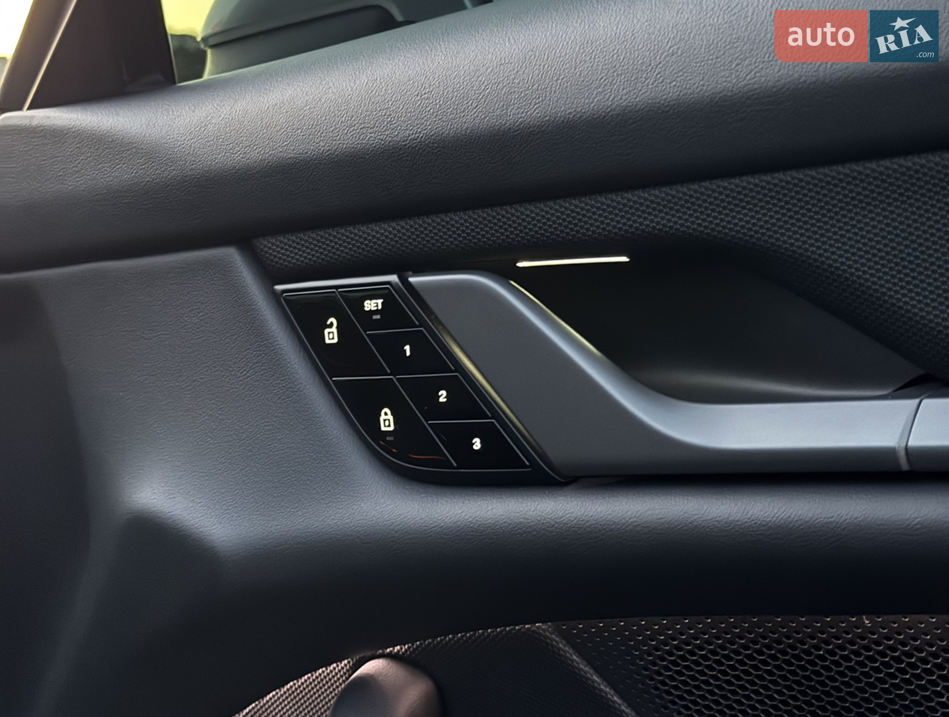 2021 Porsche Taycan - мініатюра 41