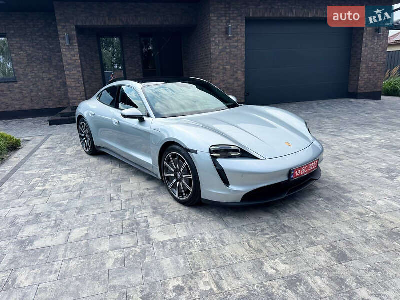 Седан Porsche Taycan 2021 в Луцьку