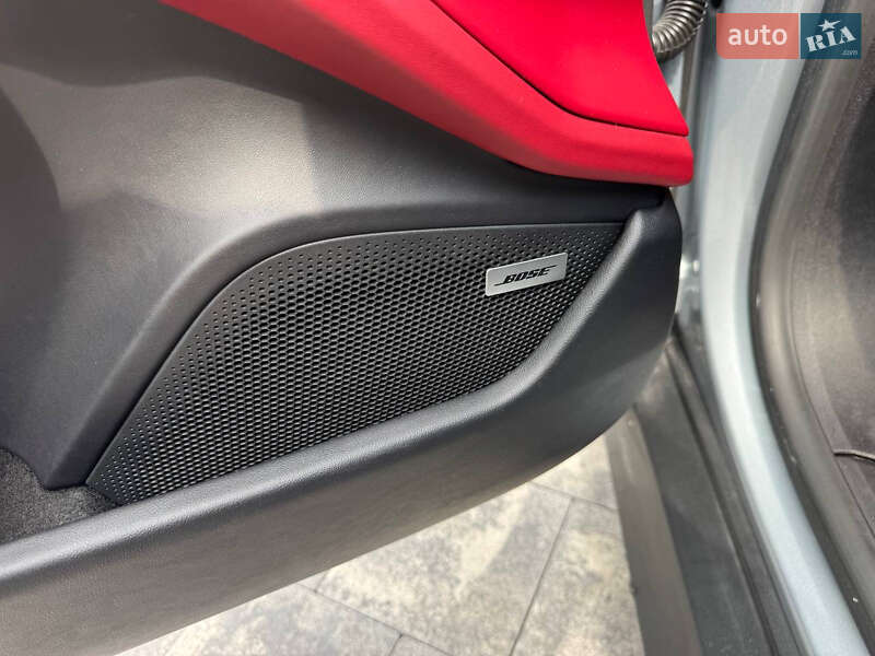 Седан Porsche Taycan 2021 в Луцьку