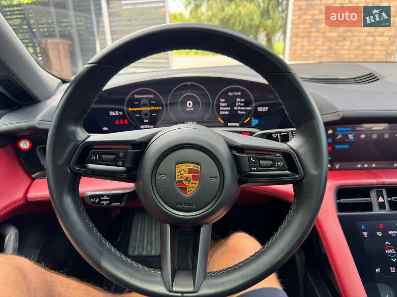 Седан Porsche Taycan 2021 в Луцьку
