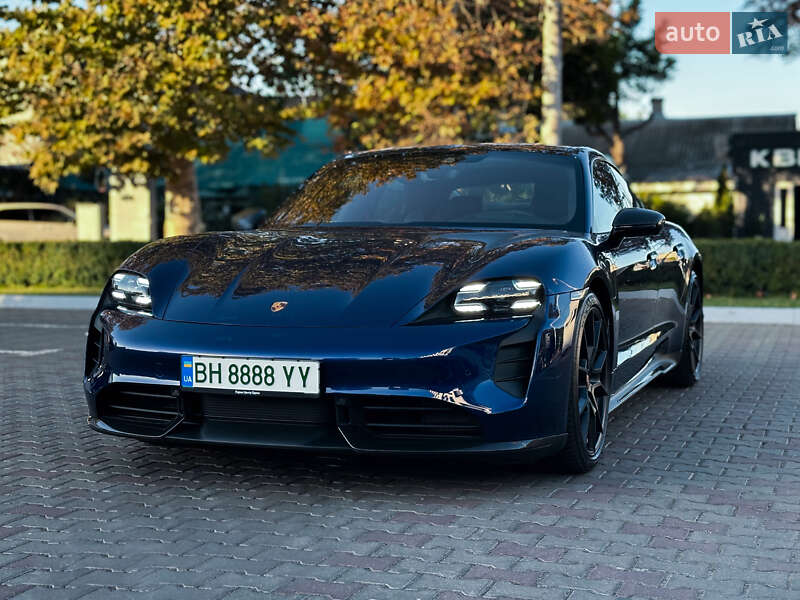 Седан Porsche Taycan 2023 в Одесі