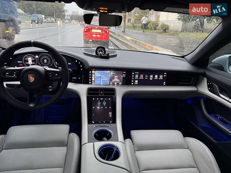 Седан Porsche Taycan 2020 в Києві фото 9 Седан Porsche Taycan 2020 в Києві