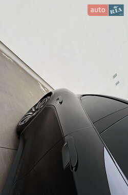 Седан Porsche Taycan 2021 в 