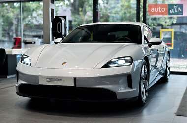 Седан Porsche Taycan 2024 в Одесі