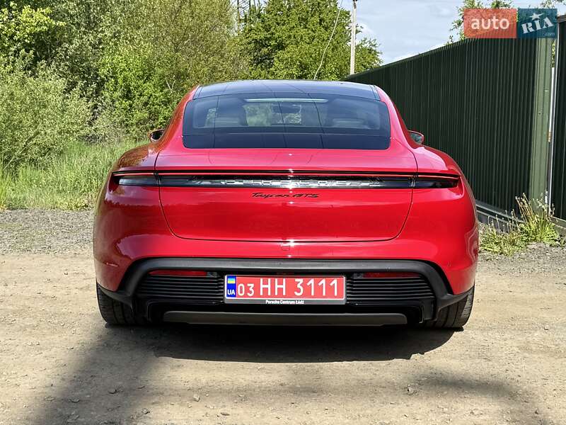 Седан Porsche Taycan 2022 в Києві