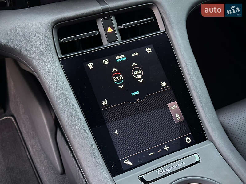 Седан Porsche Taycan 2023 в Киеве фото 85 Седан Porsche Taycan 2023 в Киеве
