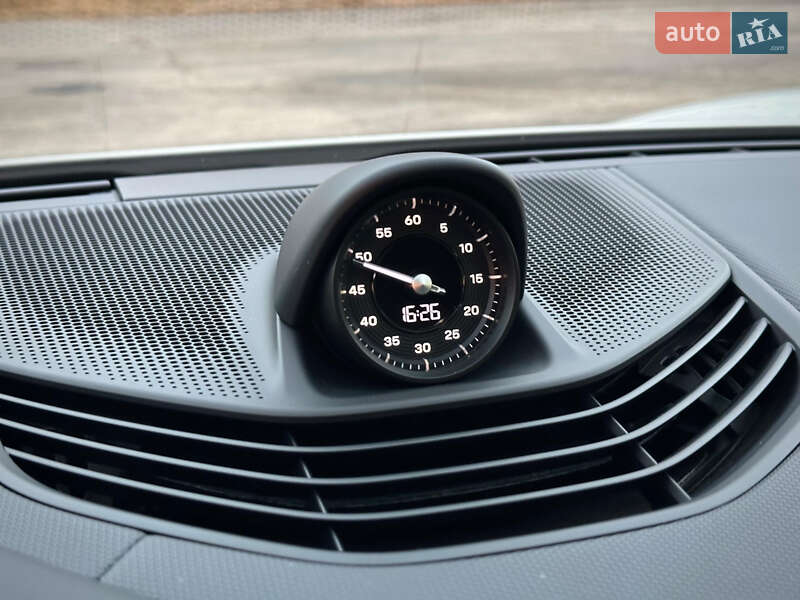 Седан Porsche Taycan 2023 в Киеве фото 86 Седан Porsche Taycan 2023 в Киеве