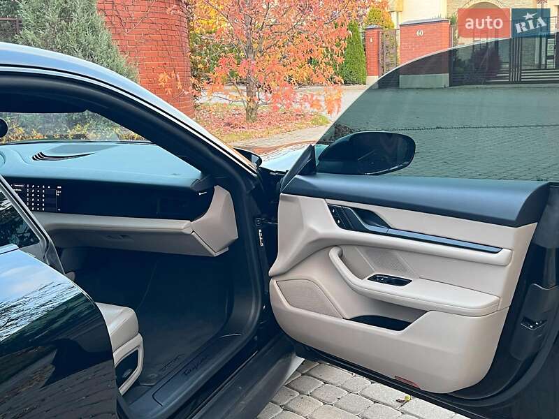Седан Porsche Taycan 2022 в Львові фото 20 Седан Porsche Taycan 2022 в Львові