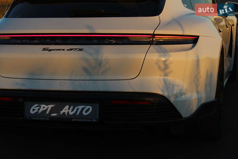 Седан Porsche Taycan 2022 в Києві фото 26 Седан Porsche Taycan 2022 в Києві