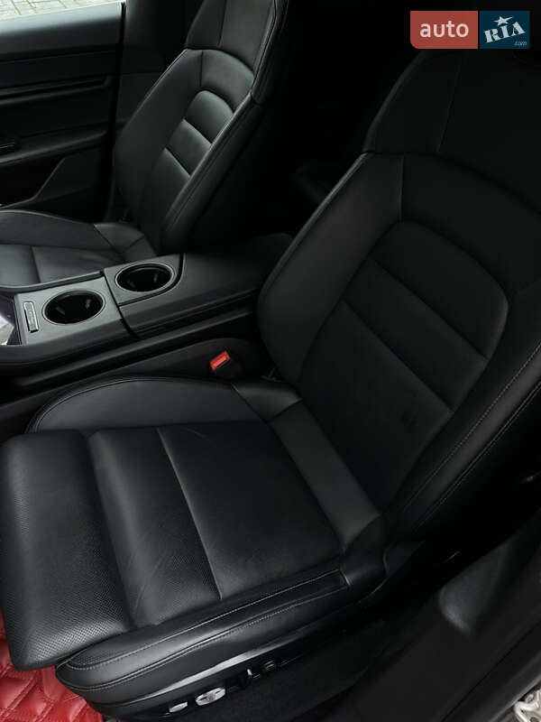 Седан Porsche Taycan 2021 в Тернополе фото 17 Седан Porsche Taycan 2021 в Тернополе