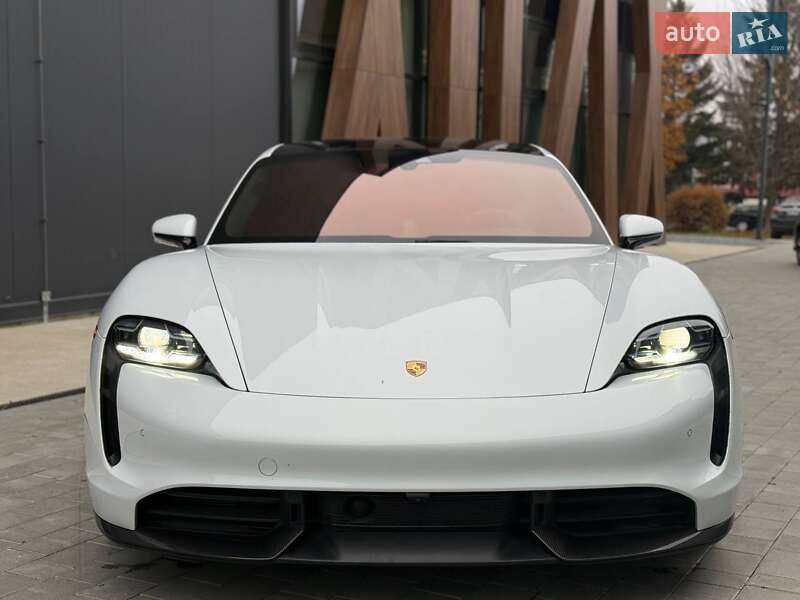 Седан Porsche Taycan 2020 в Луцке