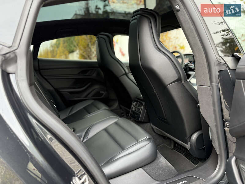 Седан Porsche Taycan 2021 в Львові фото 86 Седан Porsche Taycan 2021 в Львові