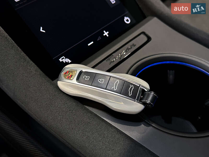 Седан Porsche Taycan 2022 в Одессе фото 28 Седан Porsche Taycan 2022 в Одессе