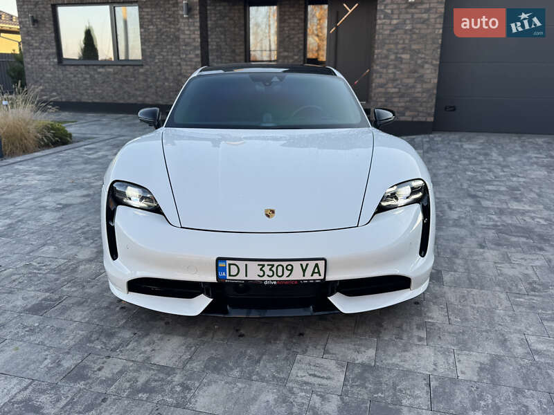 Седан Porsche Taycan 2020 в Луцьку