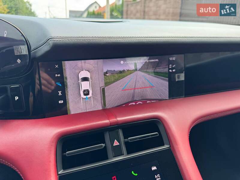 Седан Porsche Taycan 2021 в Луцке