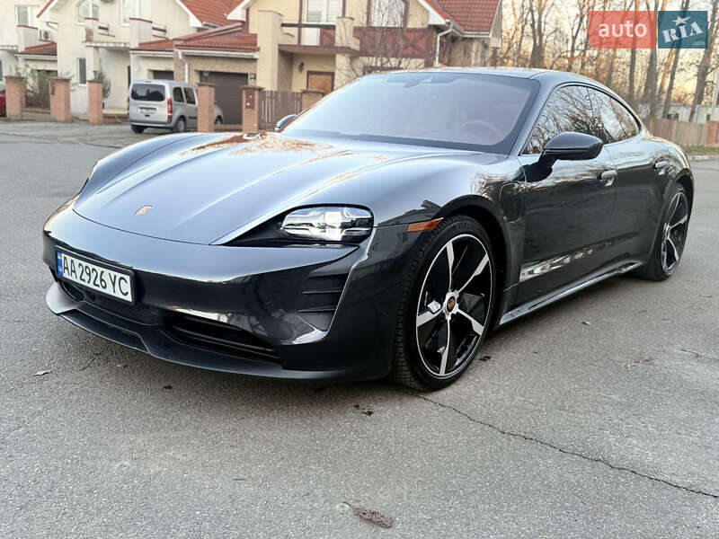 Седан Porsche Taycan 2022 в Киеве