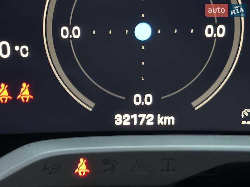 Седан Porsche Taycan 2020 в Одесі