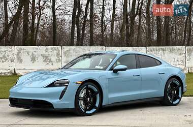 Седан Porsche Taycan 2022 в Луцьку