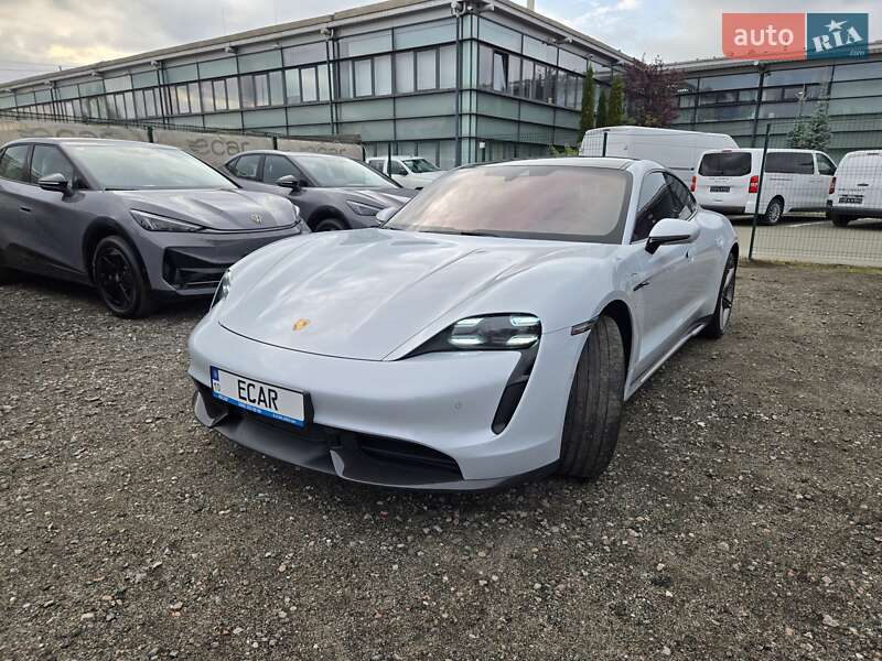 Седан Porsche Taycan 2021 в Киеве фото 4 Седан Porsche Taycan 2021 в Киеве